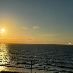 https://vistas-mar-playa-las-canteras-primera-linea-wifi.in-canary-islands.com