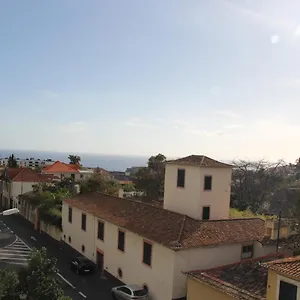 https://patio-da-achada-view-apartment.madeira-islandshotels.com